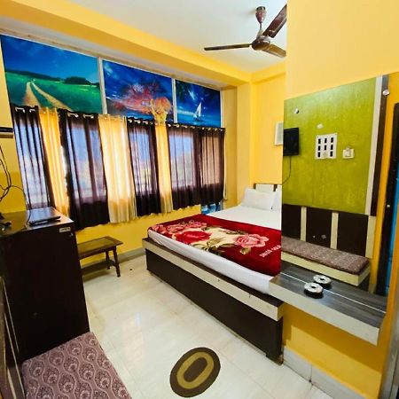 Staymaker Hotel Prerana ธาราพิธ ภายนอก รูปภาพ