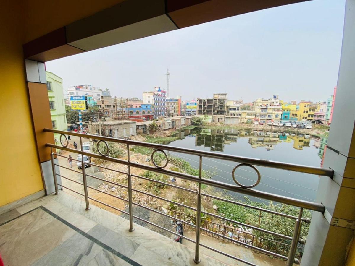 Staymaker Hotel Prerana ธาราพิธ ภายนอก รูปภาพ